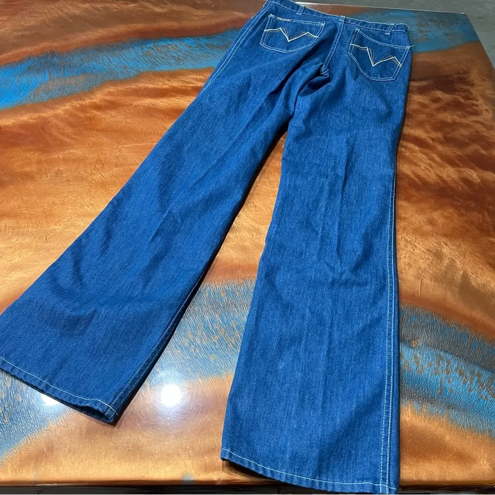 Vintage Levi’s movin on  Blue Denim flare leg Jeans size 31x34 embellished disco - Image 6