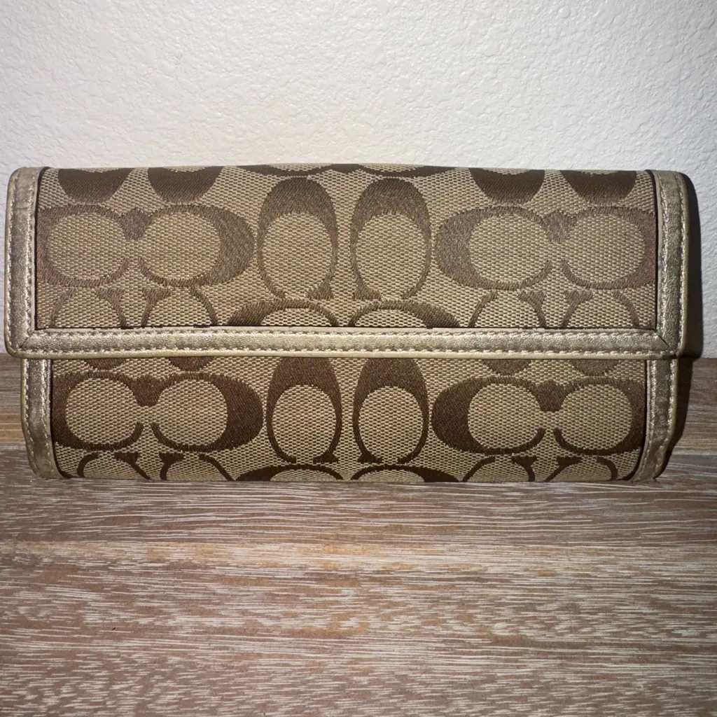 Vintage Coach Turnlock Signature Slim Envelope Flap Signature C Jacquard Wallet - Image 6