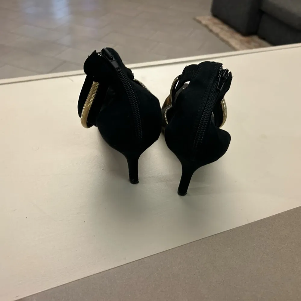 Lane Bryant Black and Gold Slingback Heels 10 W - Image 3