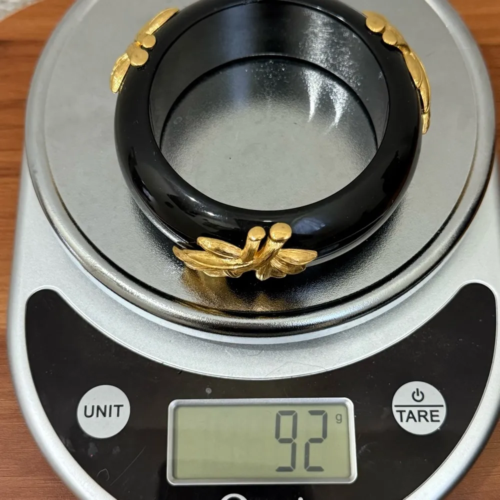 Vintage MONET Black Lucite Gold-tone Leaf Bamboo Chunky Bangle Bracelet 92g. - Image 8