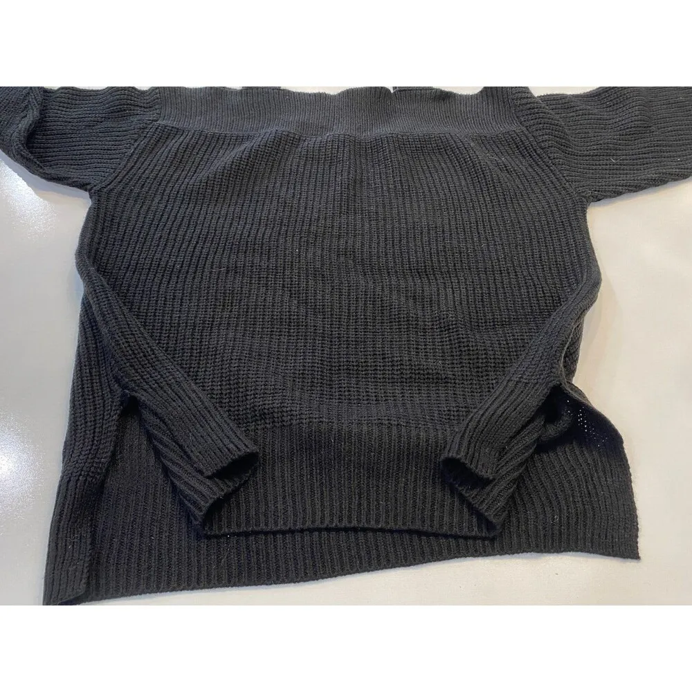 Soho New York + Co Cold Shoulder Balck Knit Sweater NWT MSRP$49.95 - Image 5