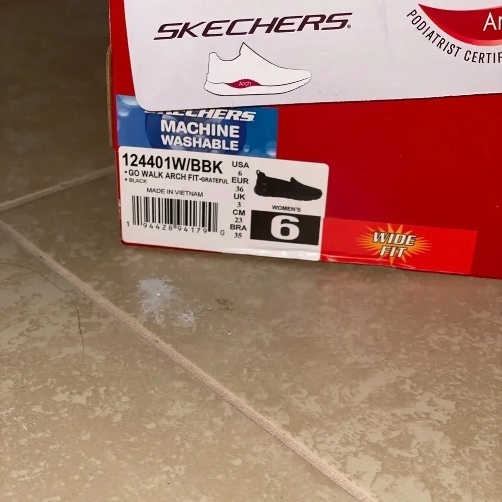 Skechers Women Shoes Black Go walk Arch Fit size 6 Slip on - Image 5