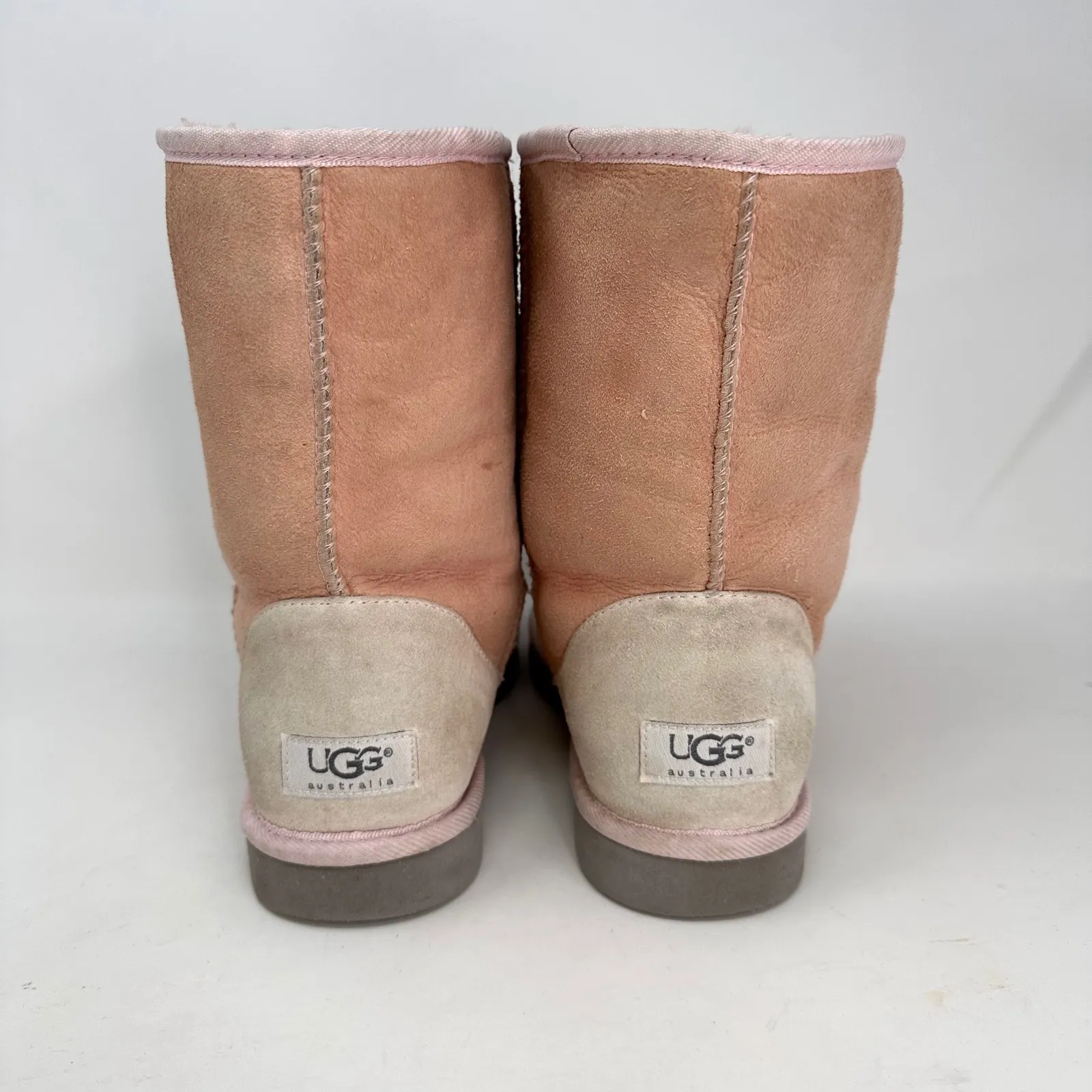 UGG  Classic Short Shearling Boot Pink‎ Size 8 - Image 4