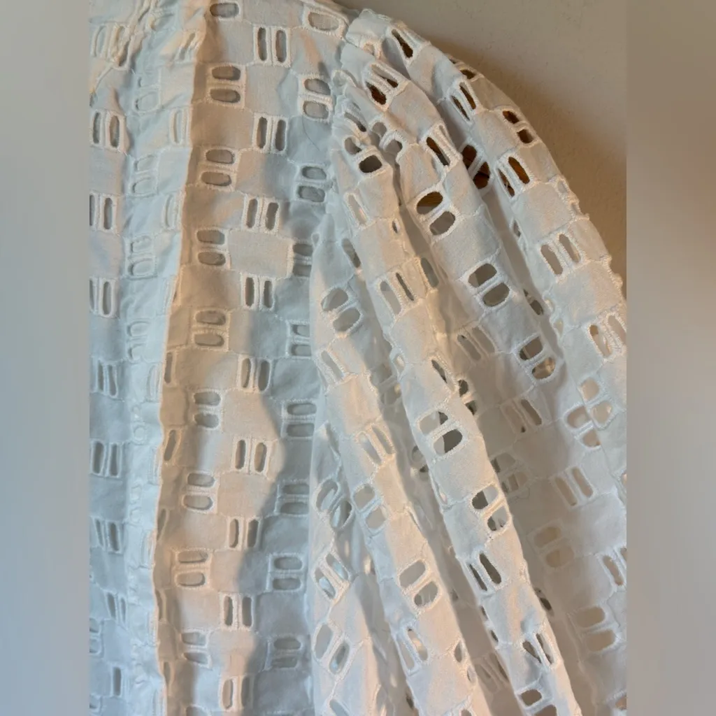 Elizabeth amd James White Eyelet Puff Sleeves Top Coquette Boho Scandi Medium - Image 6