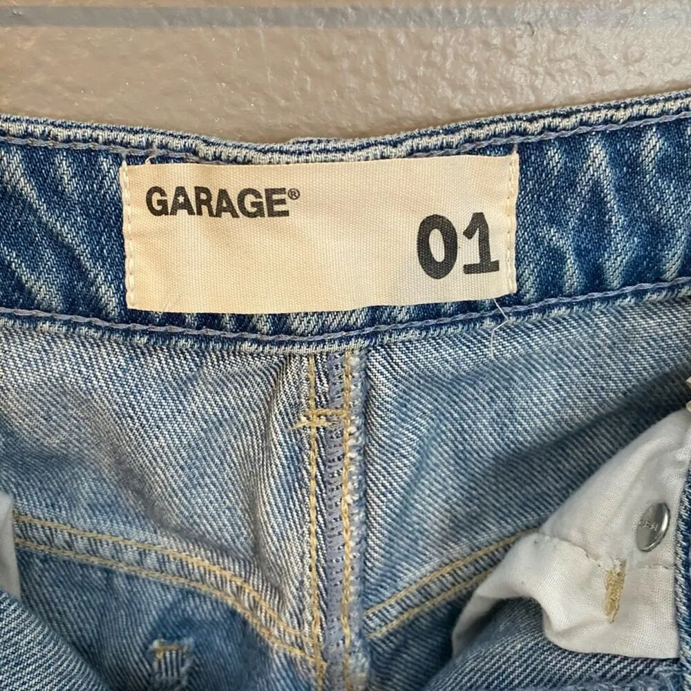 Garage Festival Floral Distressed Denim Jean Shorts Sz  1 - Image 4