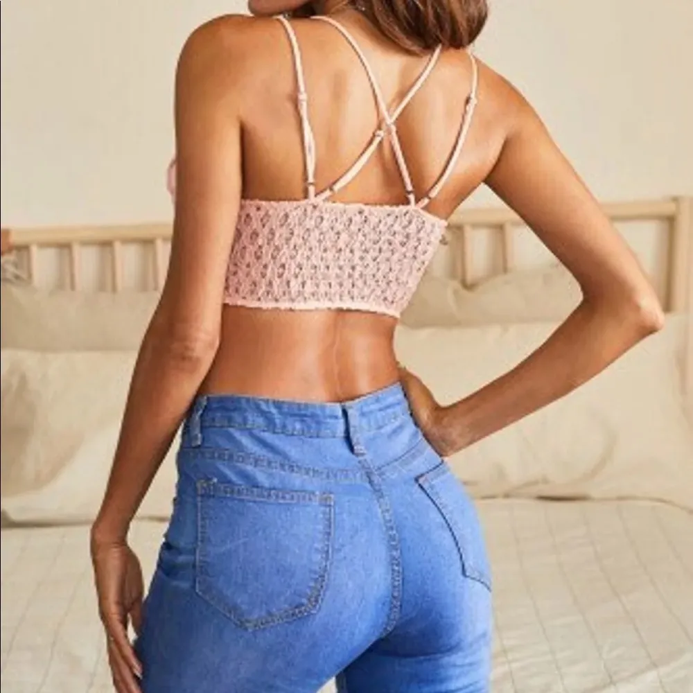 Pink Lace Bralette Floral Eyelet Padded Stretchy Romantic Top NWT Size M - Image 3