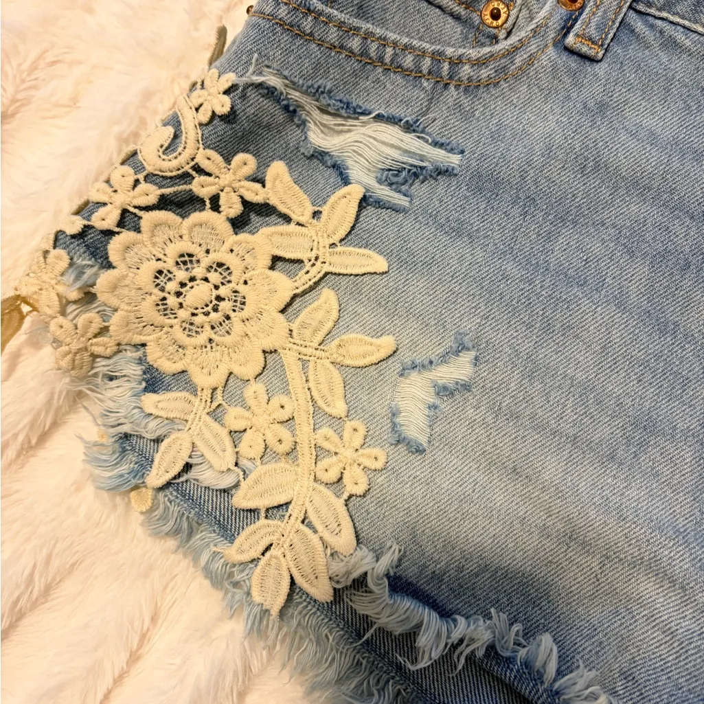 Denim Lace Trim Women Shorts - Image 4