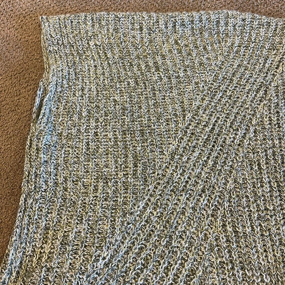 Universal Threads Women’s Short-sleeve Grey & White Open Cardigan- One Size - Image 3