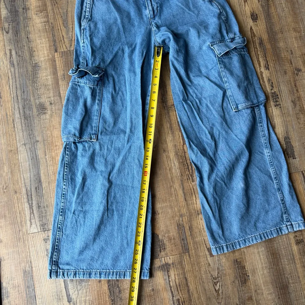 Levis Premium Womens Baggy Wide Leg Cargo Lightweight Grungy 90s Jeans Size 29 - Image 5