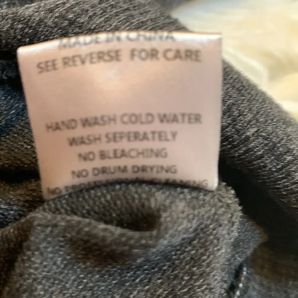 Pink Lily Casual Saturday t-shirt thong bodysuit charcoal gray M - Image 5