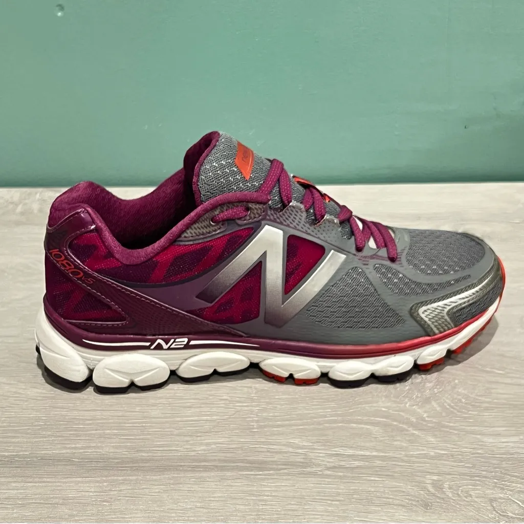 New Balance Women's Gray Plum 1080 v5 Athletic Running Shoes - Image 7