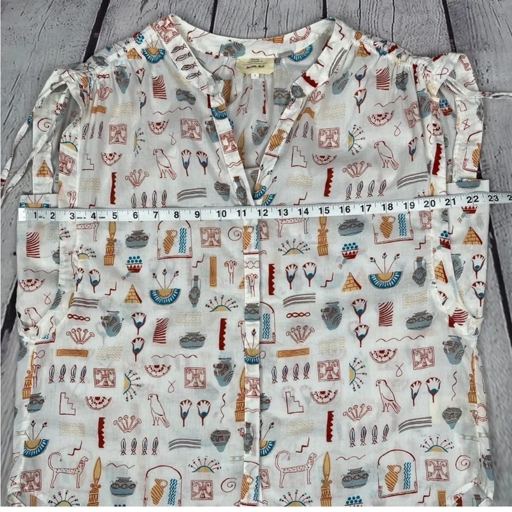 ANTHROPOLOGIE hieroglyphic top featuring artwork by Danielle Kroll tank size S - Image 5