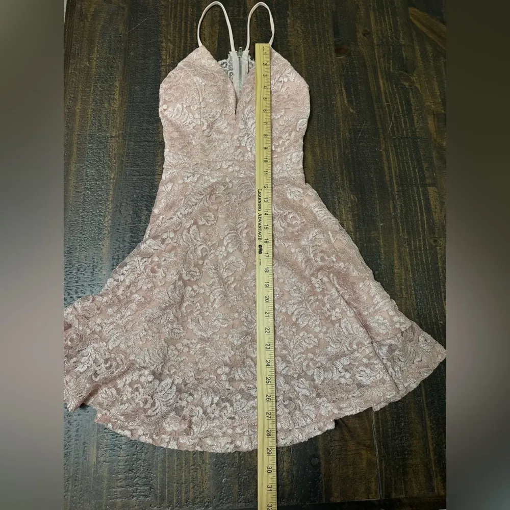 Lace Fit & Flare Mini Dress – Blush Pink Size XS - Image 13