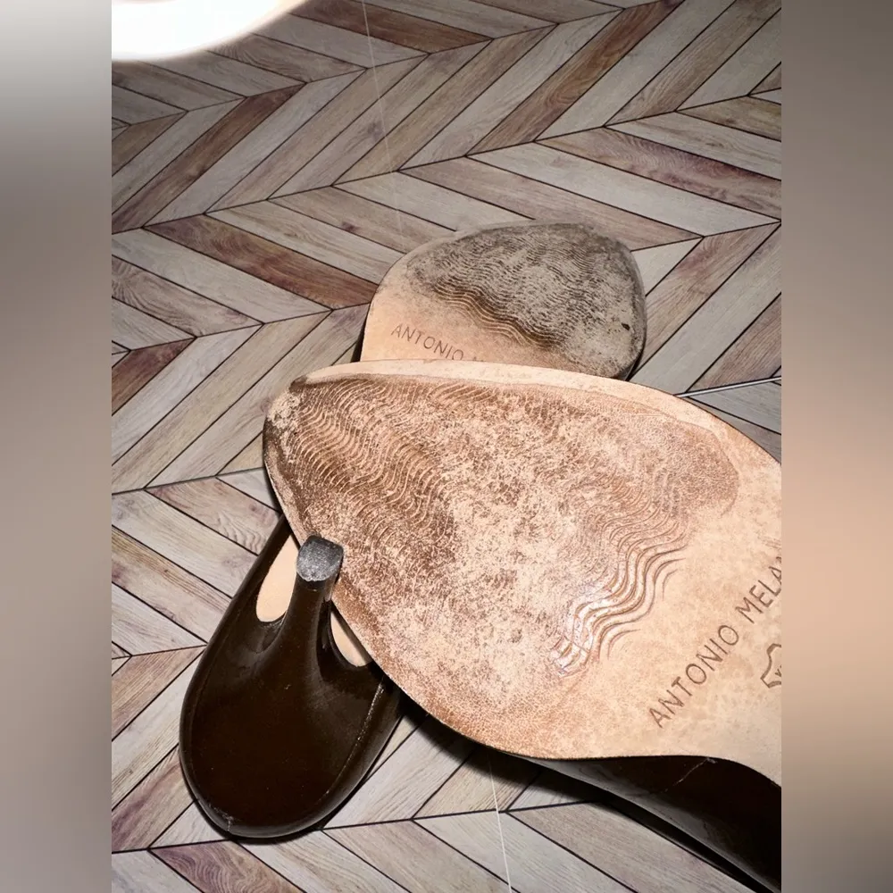 Antonio Melani Shoes Gold Black Shimmery Leather Heels Pumps Size 9 - Image 7