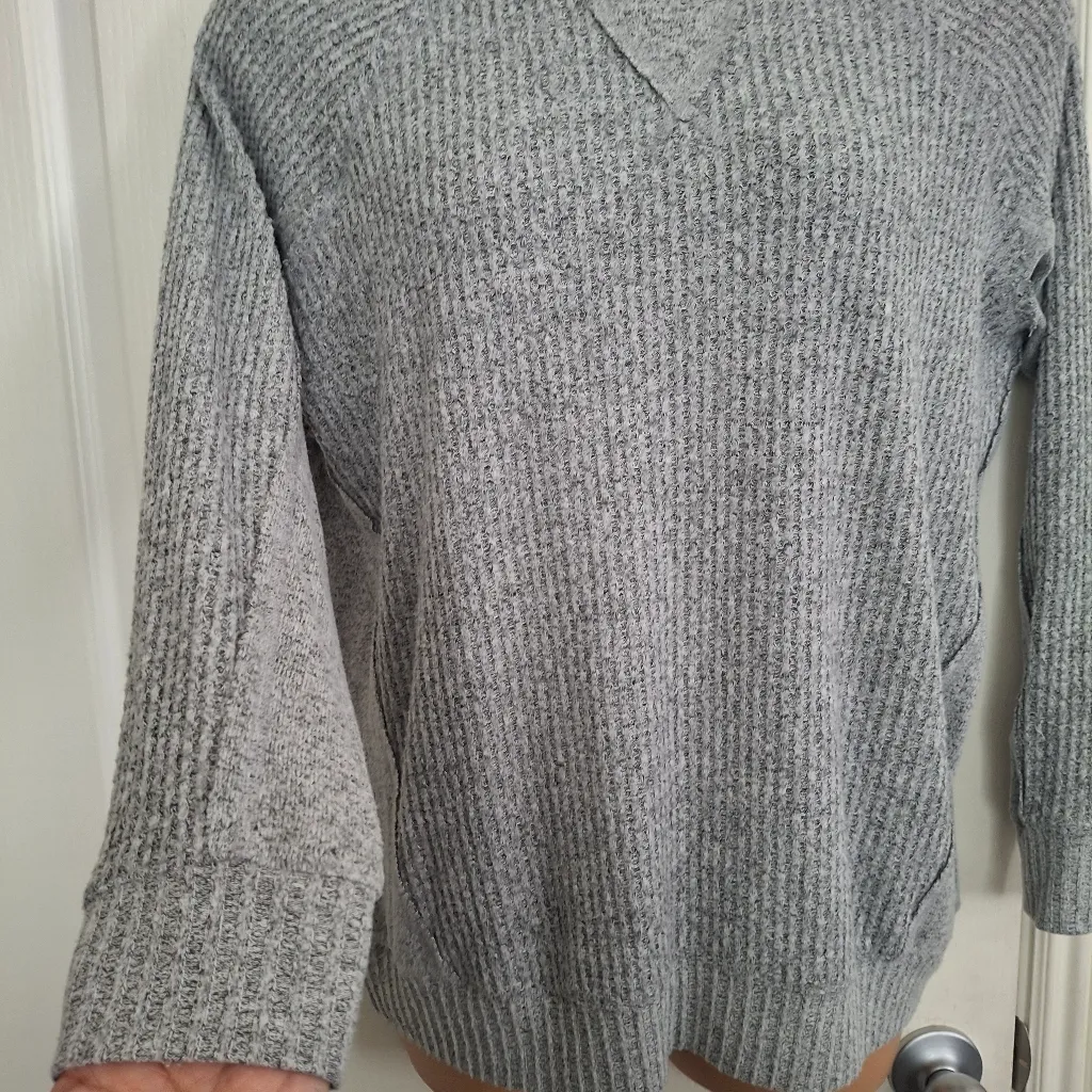 Torrid Sz 1 Gray Textured Knit Sweater - Image 7