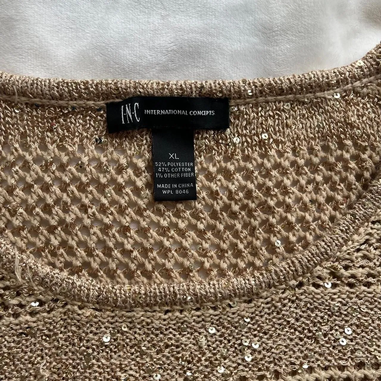 Y2K indie boho INC International tan & gold crochet sequin asymmetrical sweater Size XL - Image 3