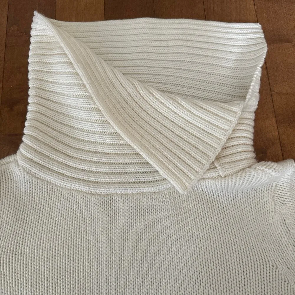Lord & Taylor cream sweater with large fold over split collar size 1x - Image 5