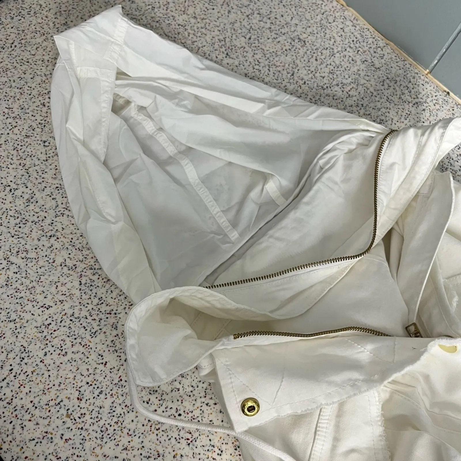 ATM Frayed Zip - Image 8