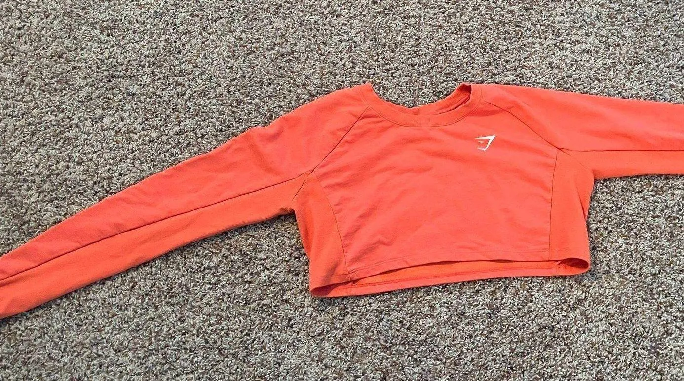 Cropped Sweatshirt - Image 3