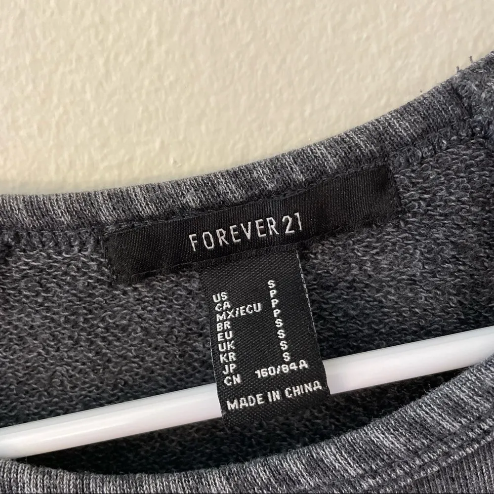 Forever 21 gray balloon sleeve 3/4 sleeve ruched prairie top shirt boho flowy - Image 3