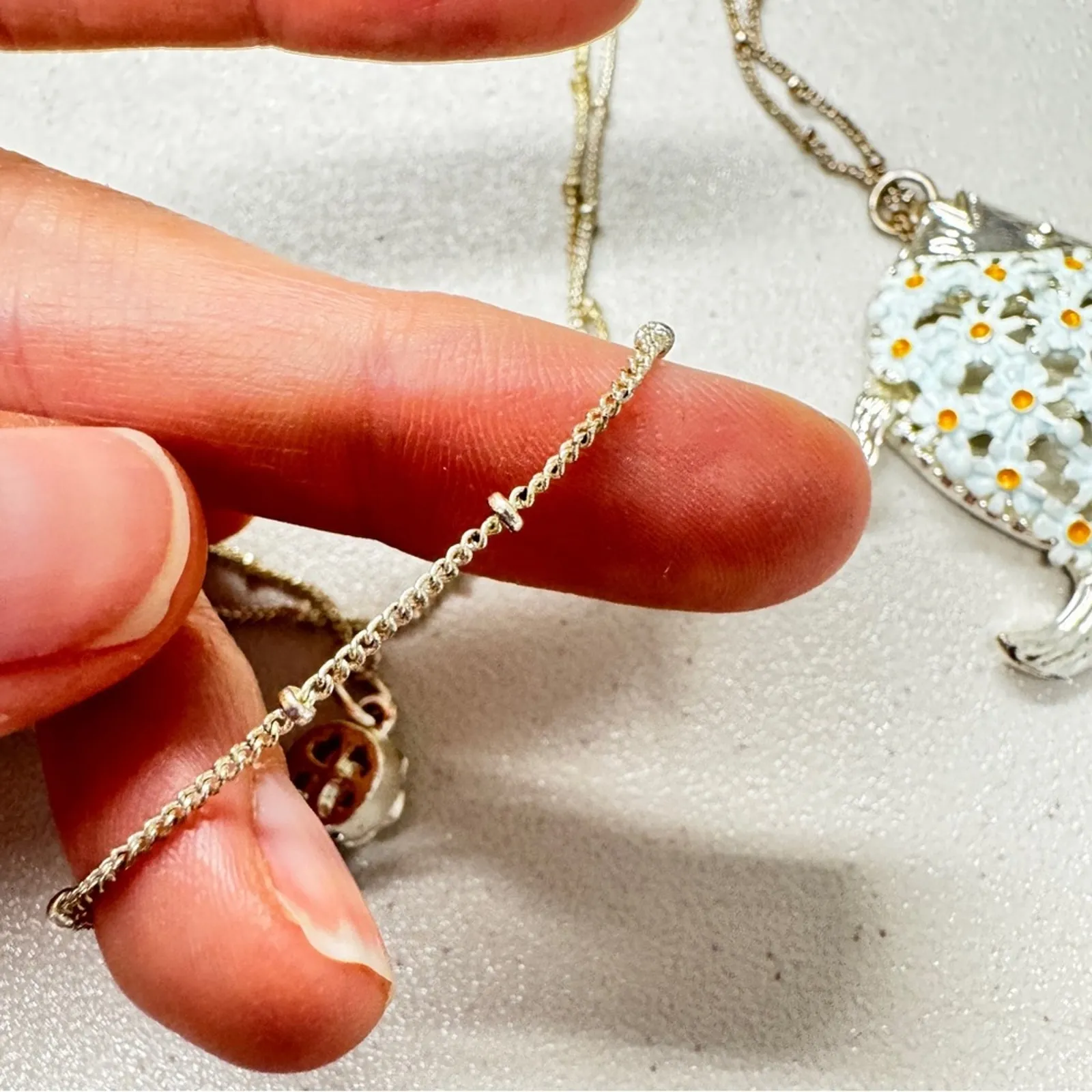 Lauren Conrad Silver Tone Fish Pendant Necklace Long Daisy’s Enameled - Image 5