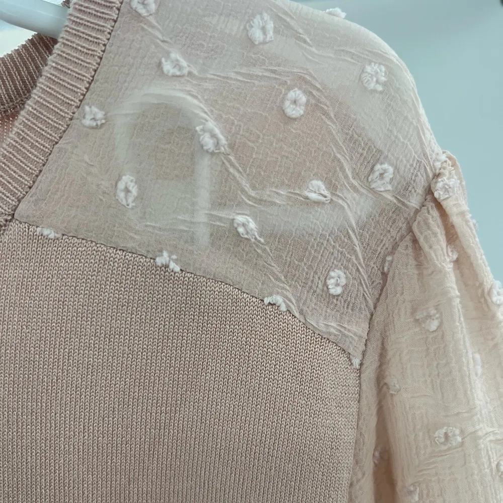 Adrianna Papell blush pearl short puff sleeve sweater Swiss dot cottage romantic - Image 4