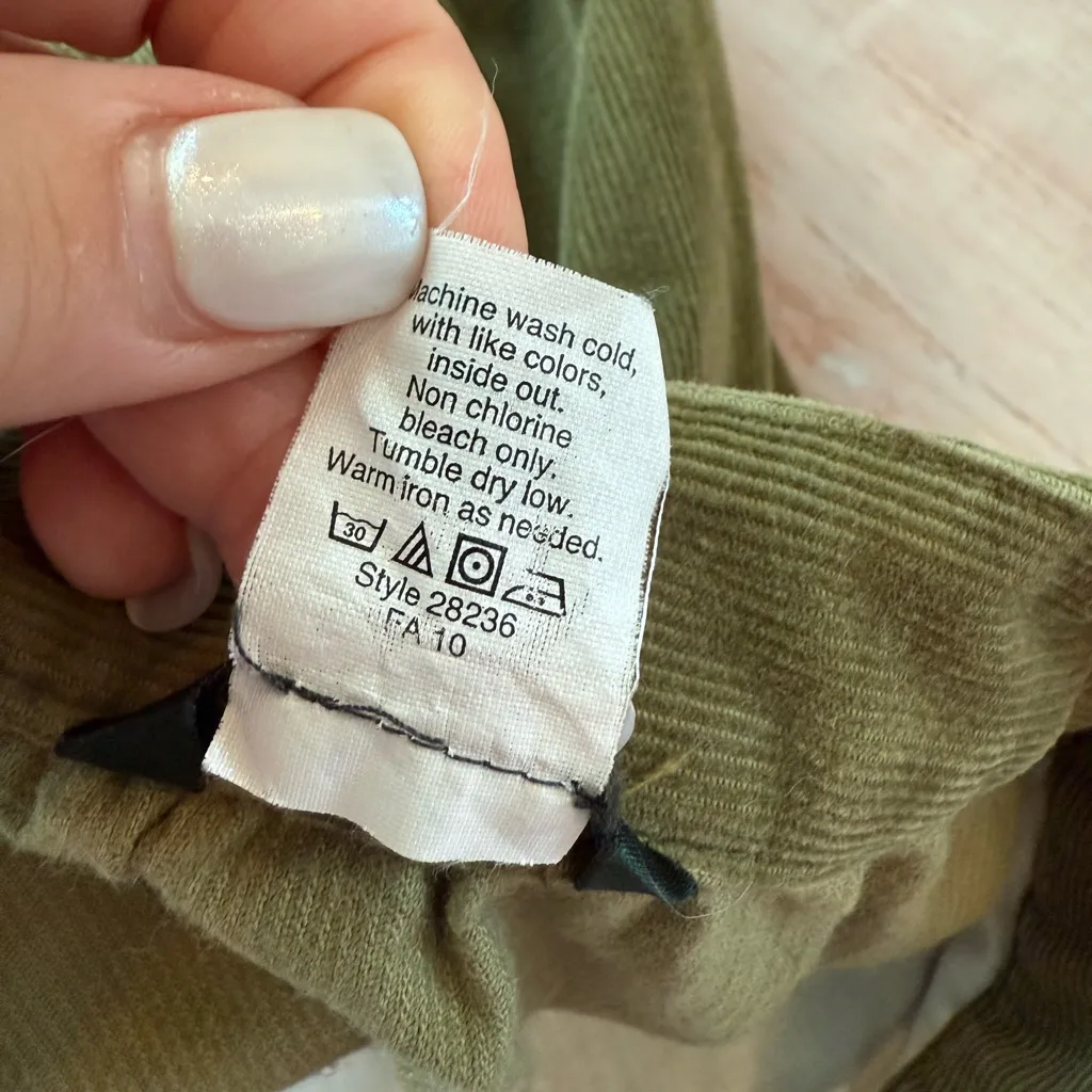 Woman’s Size 00 J.Crew Olive Green Corduroy Skirt Pockets Fall - Image 6