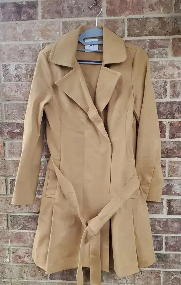 CAbi Love, Carol Collection Casablanca Trench Coat Size SM - Image 2