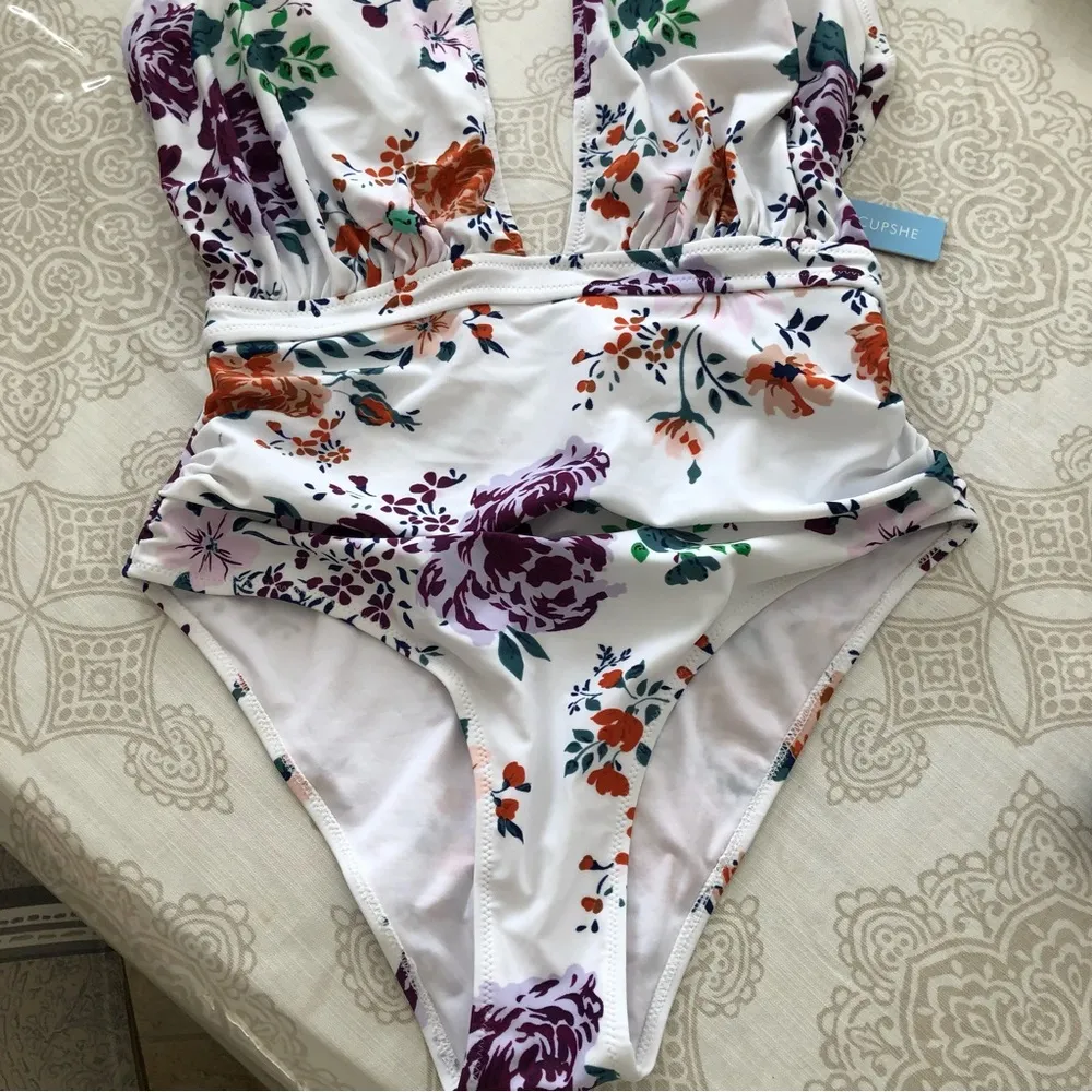 White with Pink Floral 1 piece Swimsuit L - Image 3