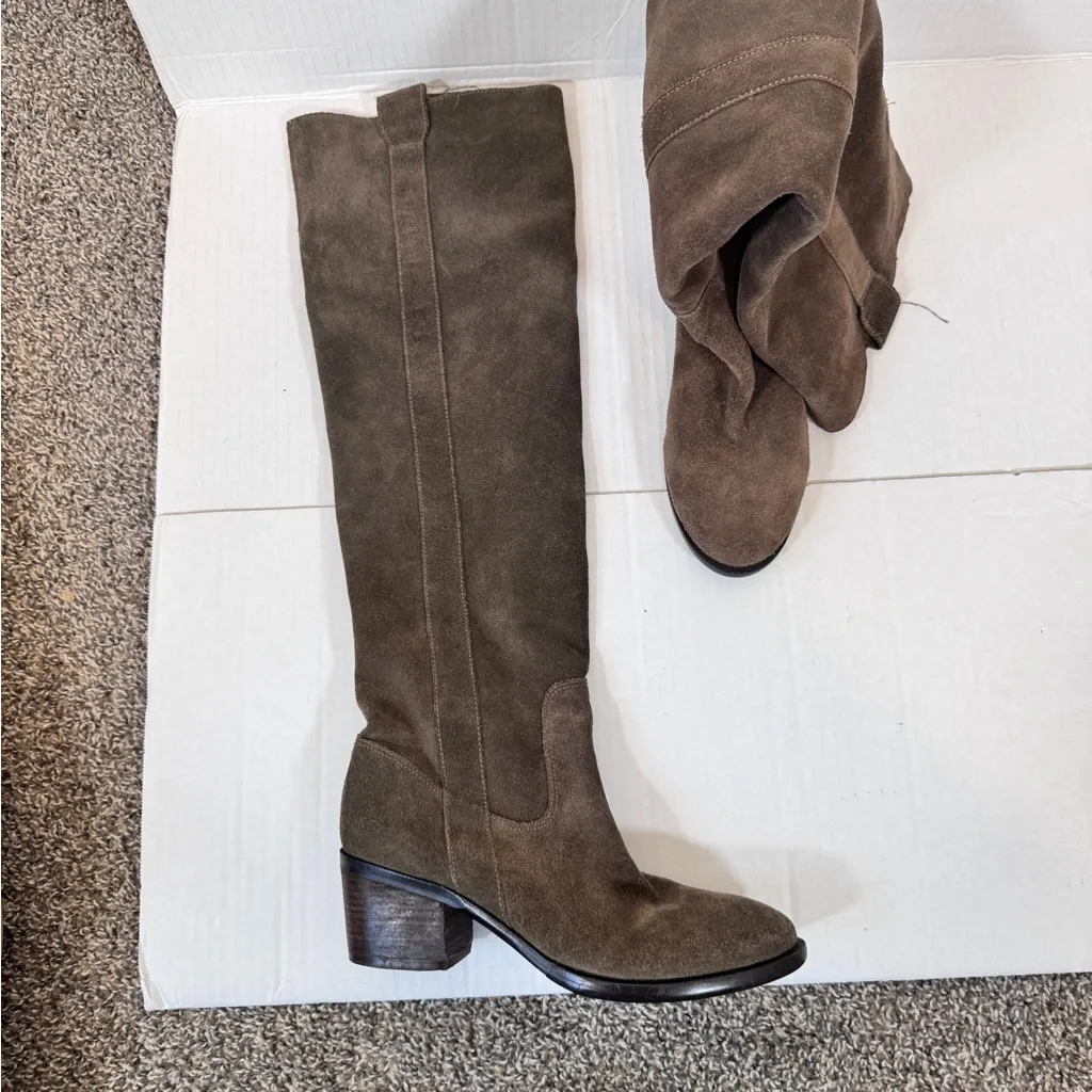 BCBG Generation Green Suede Leather Knee High Boots Womens 8 Fall Classic Heeled - Image 12