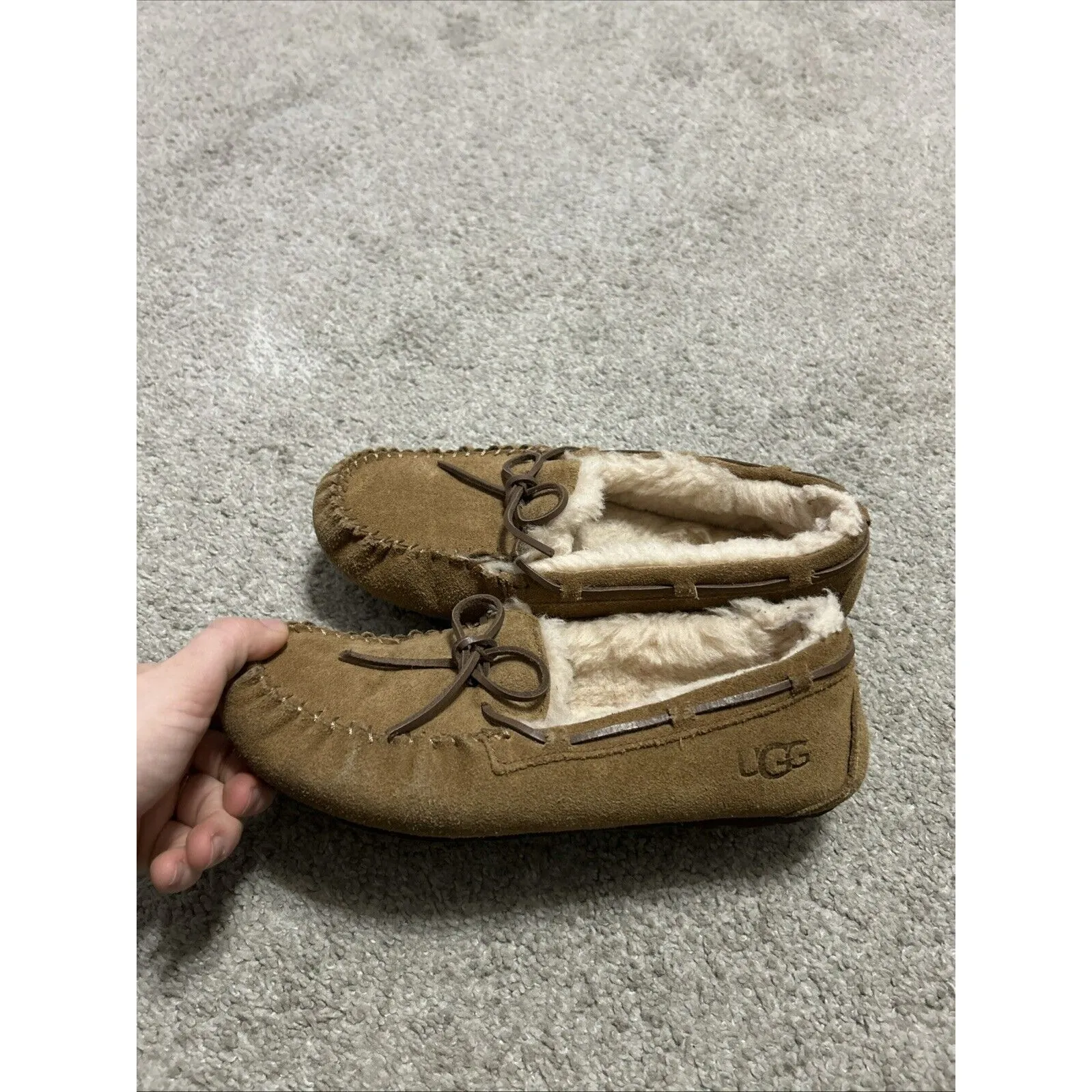 Women's  UGG DAKOTA Suede Moccasin Slippers Size 6‎ 1107949 CHESTNUT - Image 5