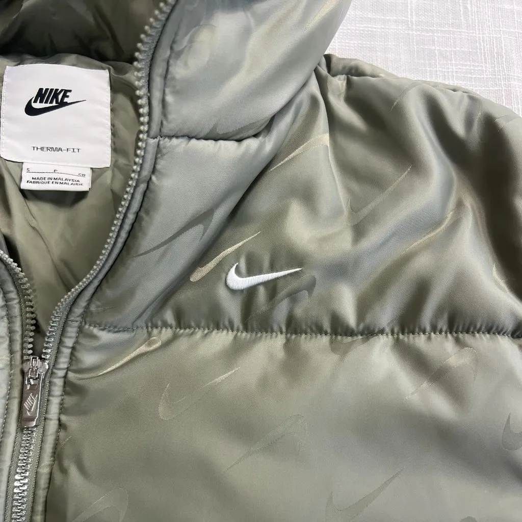 Nike Therma-FIT Rare All-Over Swoosh Puffer Jacket  Green Women's S Never Worn - Image 8