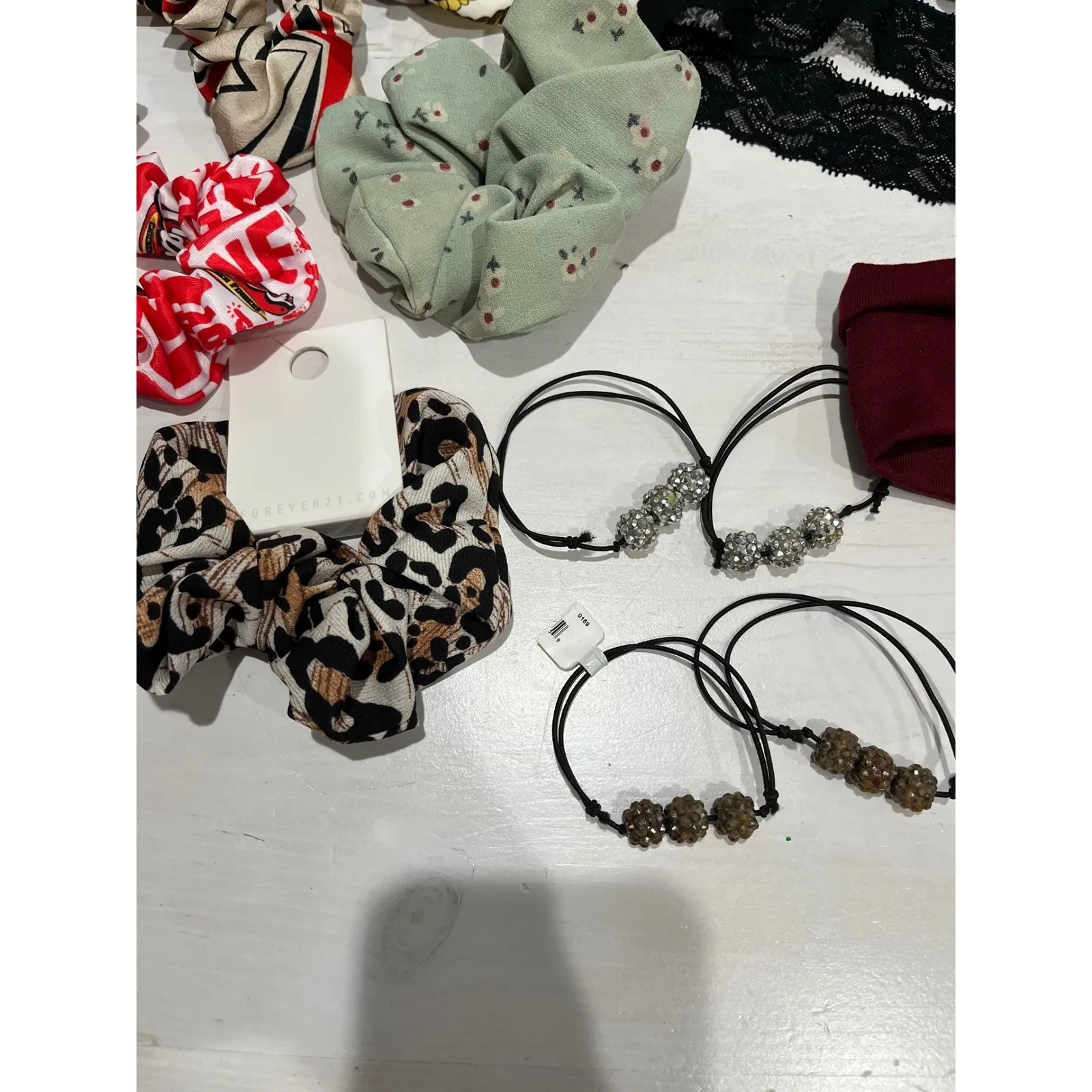 Large bundle Scrunchies Headbands Hair Ties Ponytail Holders Women's Accessories - Image 2