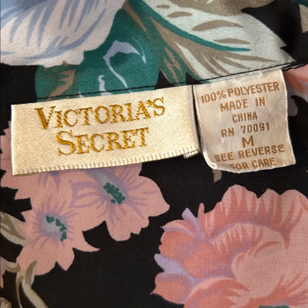Vintage Gold Label Victoria’s Secret Floral Sleepwear Top Pajama M - Image 2