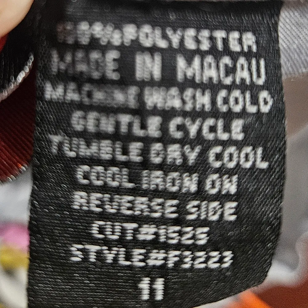 Y2K KikGirl Capri Cargo Pants, size 11 Gray - Image 6