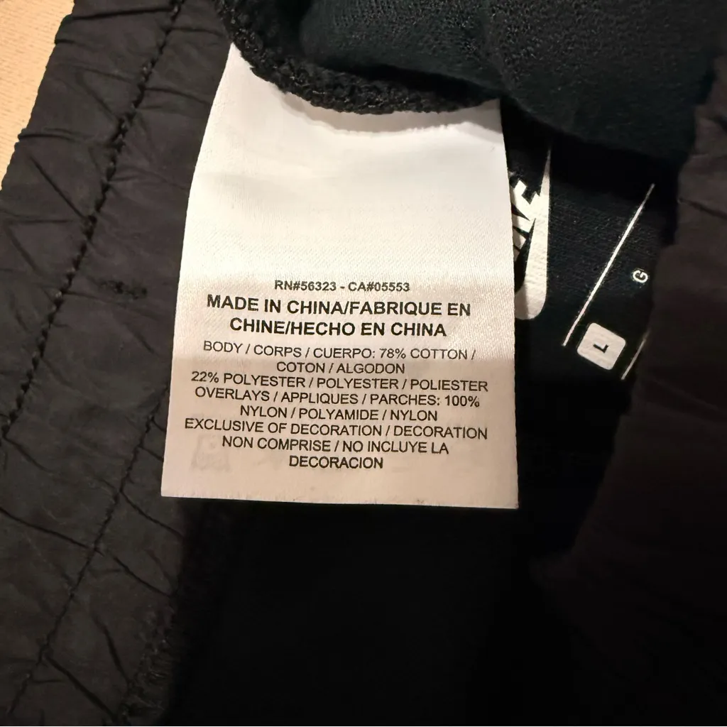 Nike Tech Pack Capris - Image 8