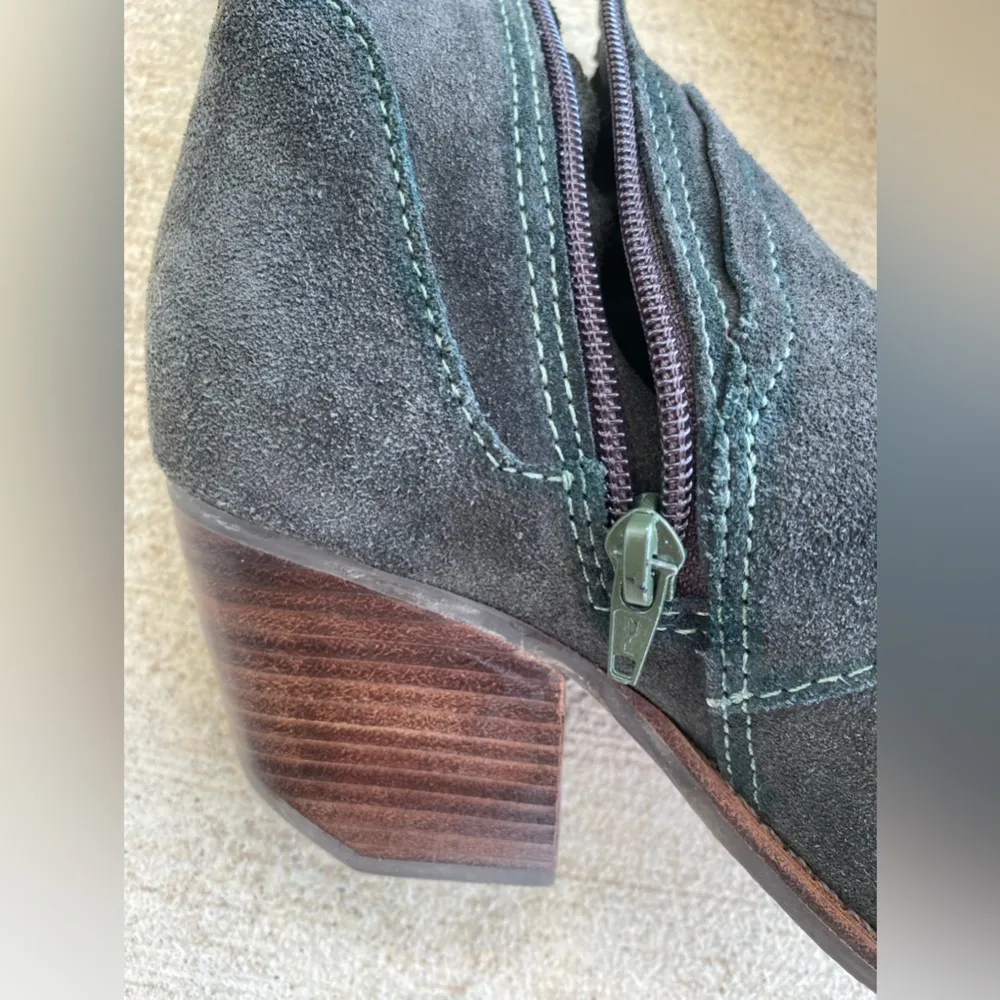 Matisse Laney Suede Soho Ankle Booties, Size 6M Gray - Image 2