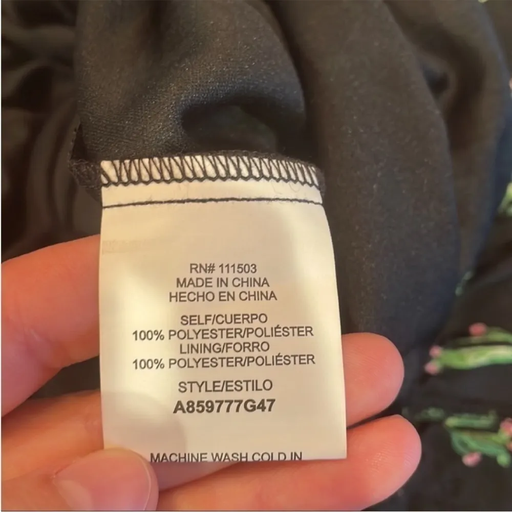 Cactus Romper Size Medium New Without Tags - Image 7