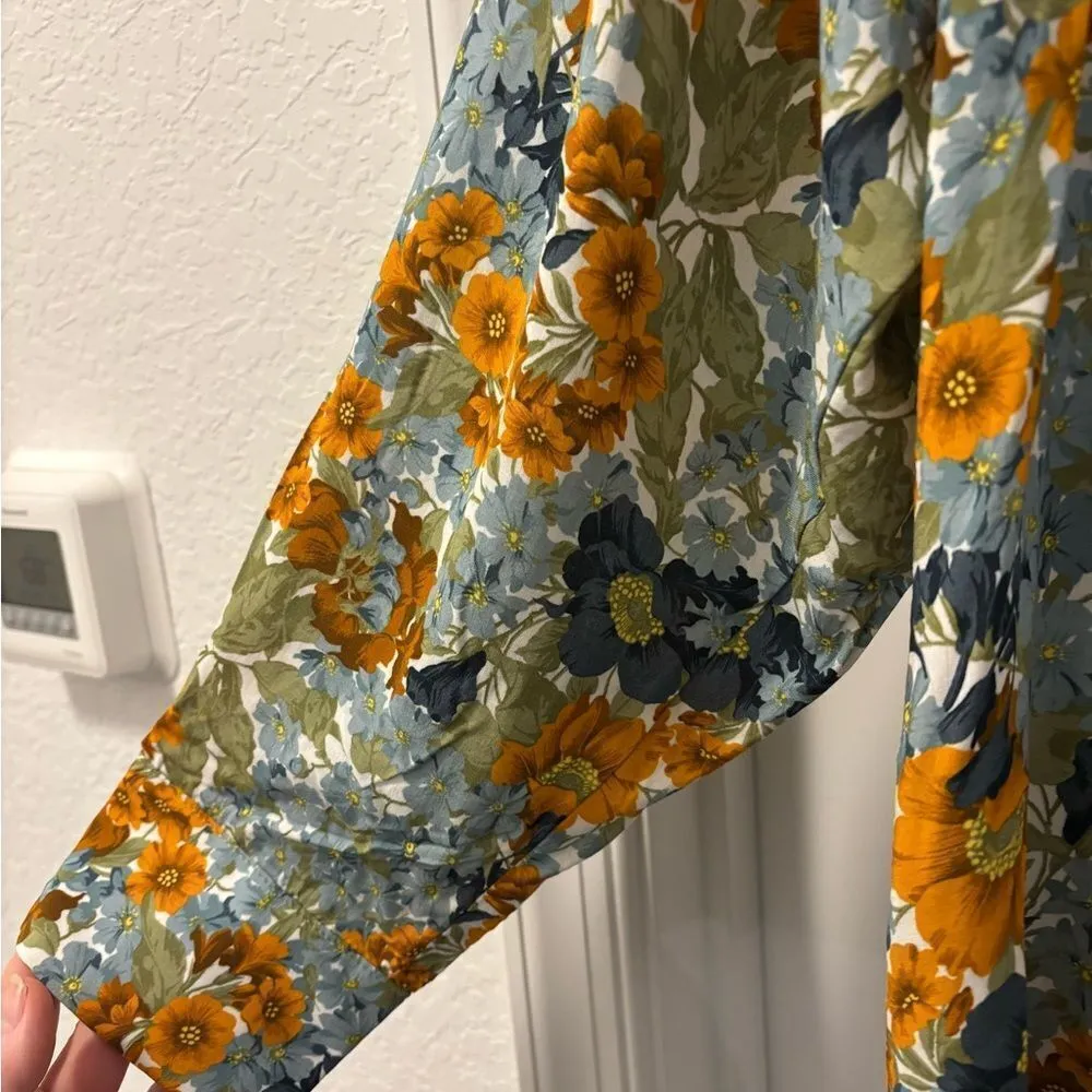 Amour Vert Relaxed Fit Mid Length Blouse Size Medium NWT - Image 4