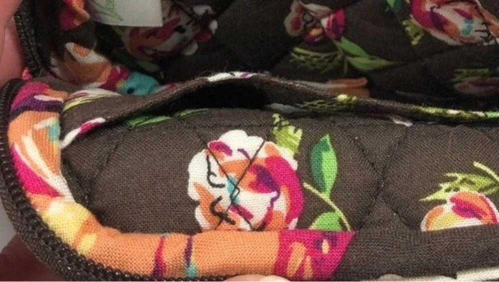 VERA BRADLEY Tech Case English Rose Retired Winter 2012 Charger Wristlet Wallet - Image 4