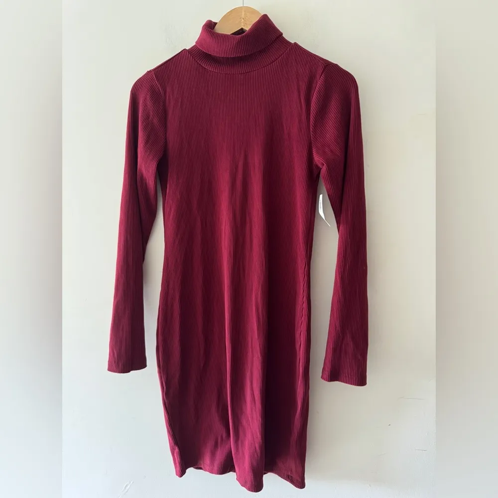 NEW!! Old Navy Burgundy Wine Red Ribbed Fitted Mock Neck Long Sleeve Dress - Image 2