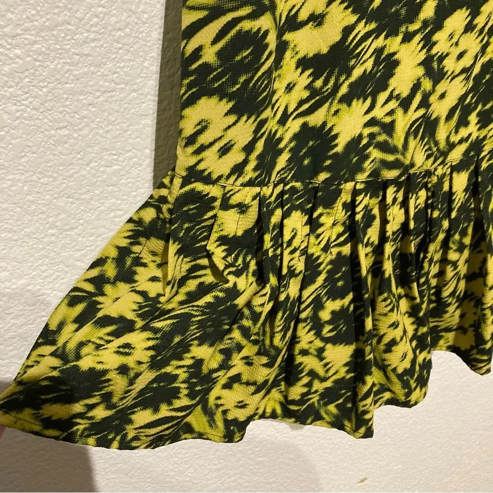 NWT Urban Outfitters Camille Floral Black Green Ruffle Hem Dress Large - Image 11
