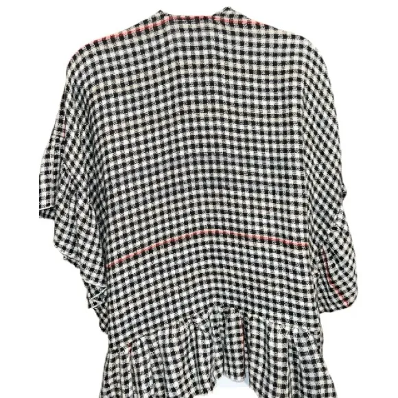 Black and White Checkered Women's Sweater Size undefined - Image 5