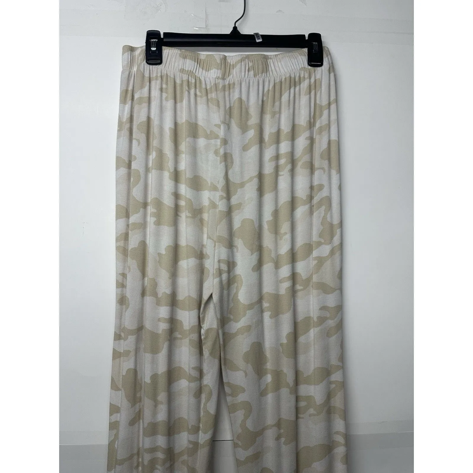 Old Navy Women Top Brown Camo Shirt And Pants Size Medium - Image 8