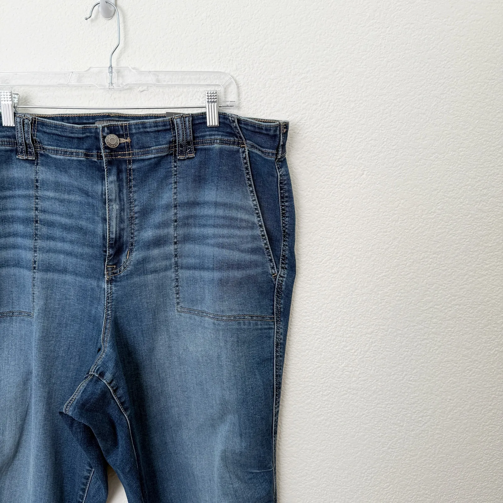 [Torrid] Dark Wash Mid Rise Jogger Super Stretch Jeans Relaxed Fit NWT Size 22 - Image 8