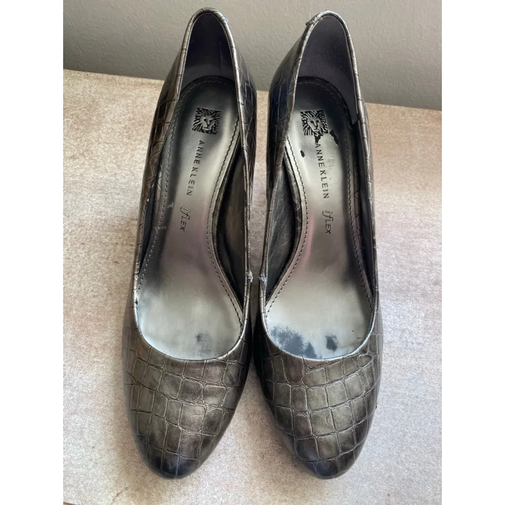 Anne Klein iFlex Pumps Heels Croc Embossed Gray Metallic Classic Festive Holiday - Image 10