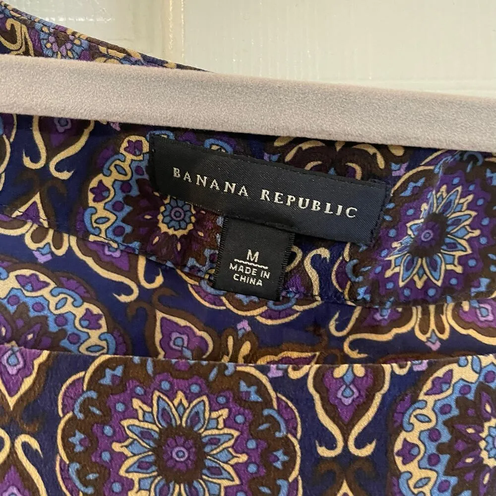 Banana Republic Vibrant Geometric Floral Silk Top - M - Image 2