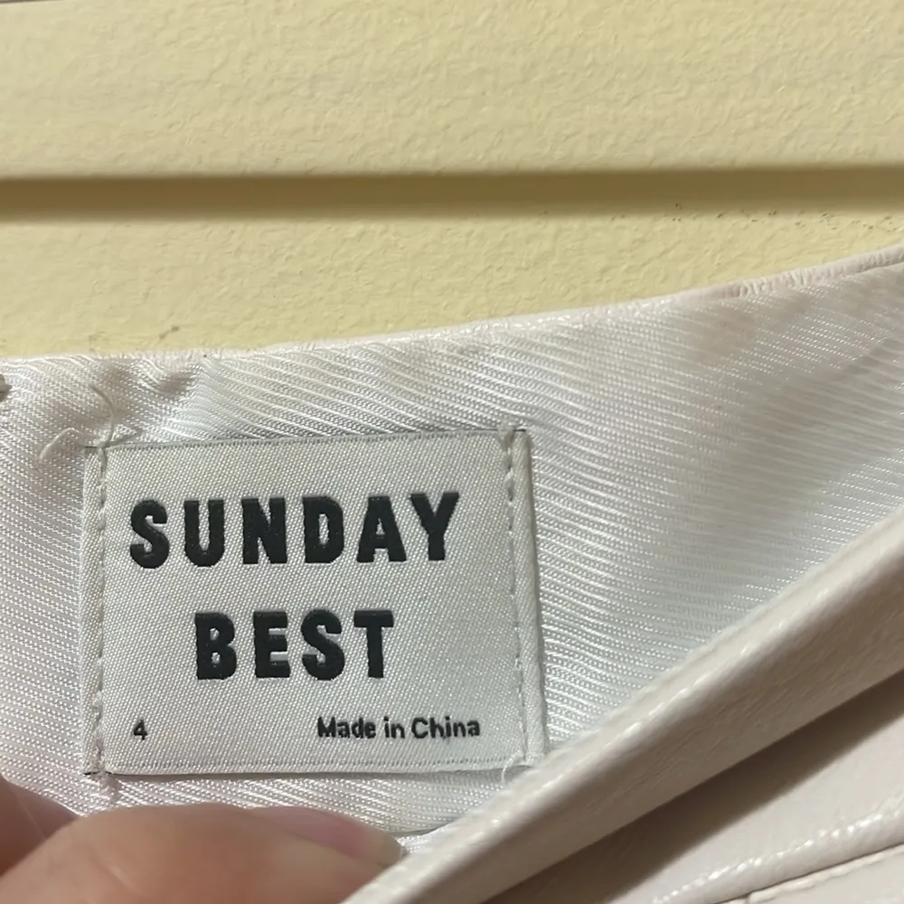 Womens Sunday Best Olive Skirt Pleated Vegan Leather Size 4 - Image 2