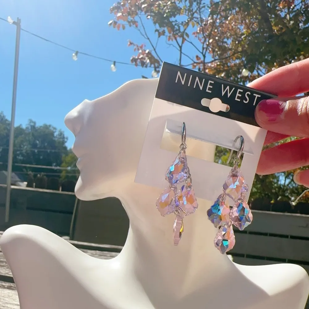 Nine West transparent crystal drops sliver tone earring 925 sterling silver loop - Image 2