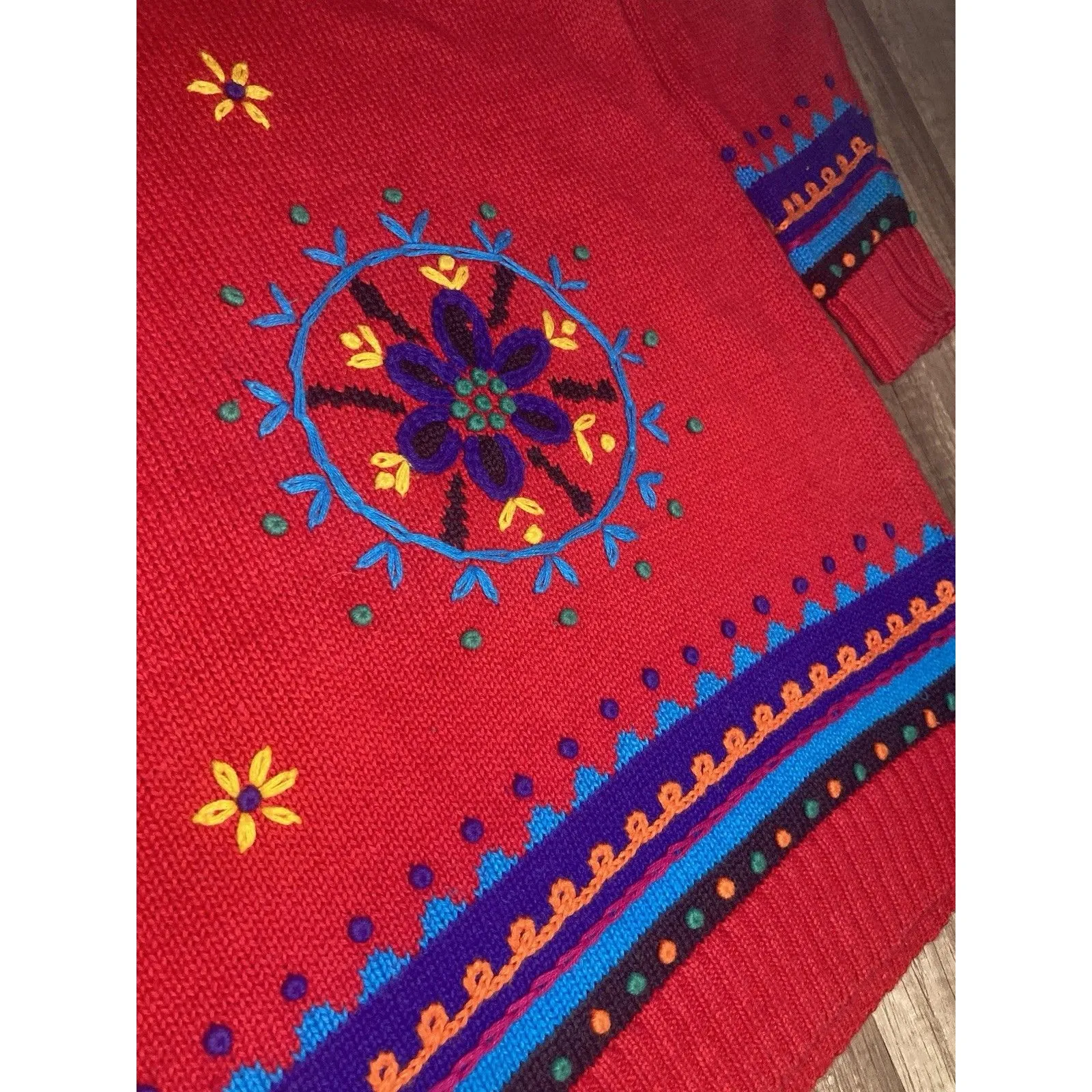 Vintage 80s Red Turtleneck Sweater Women L Chunky Bold Embroidered Shoulder Pads Size L - Image 3